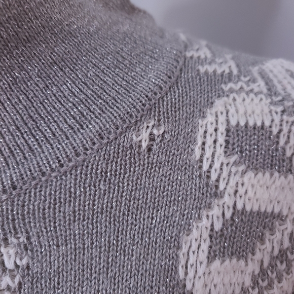 Alfred Dunner Snowflake Sweater Small Gray Metallic Turtleneck Holiday Christmas - Picture 13 of 13